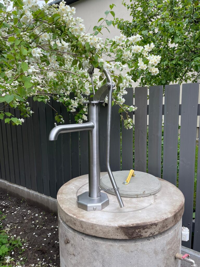 Käsipump salvkaevule